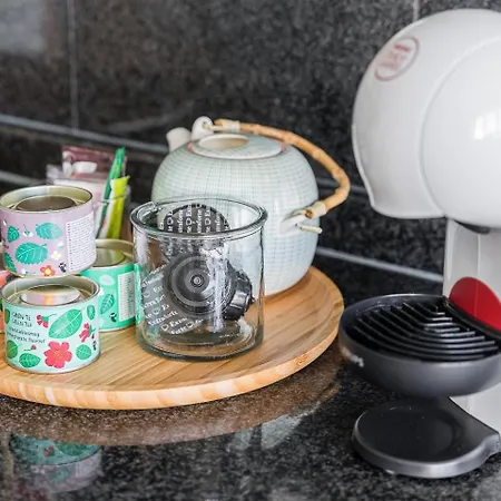 Daire Guestready - Geometric Dawn In Do Conde