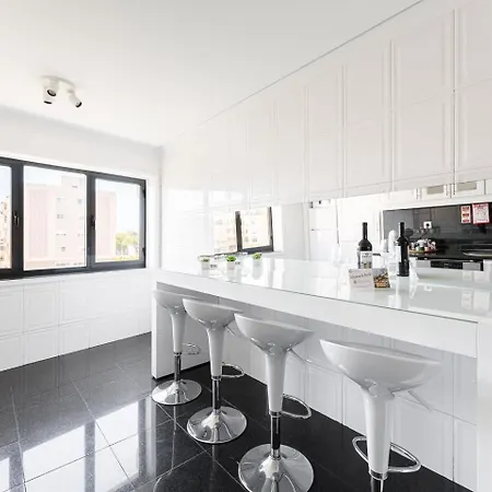 Guestready - Geometric Dawn In Do Conde *