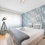 Guestready - Geometric Dawn In Do Conde